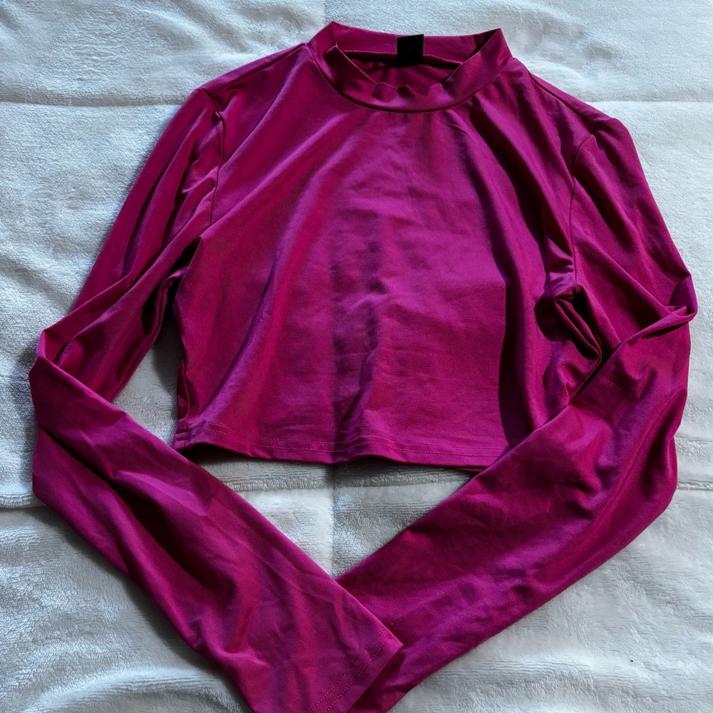 neon pink cropped turtle neck